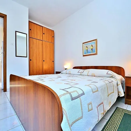 Fuer 4 Personen Ca 45 Qm In Rabac, Istrien Bucht Von Rabac